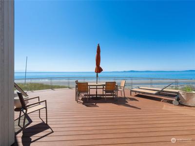 4849 Surfcrest