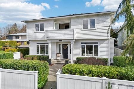 217 9th S