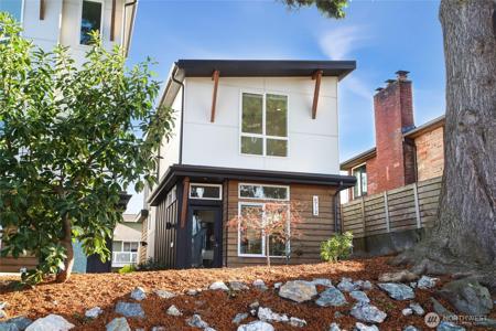 6712 36th SW