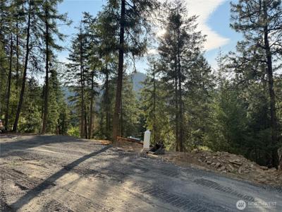 7797 Brender Canyon