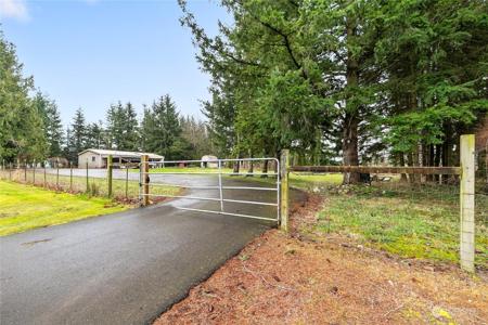 6968 Plum Tree