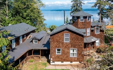 2681 East Camano Dr