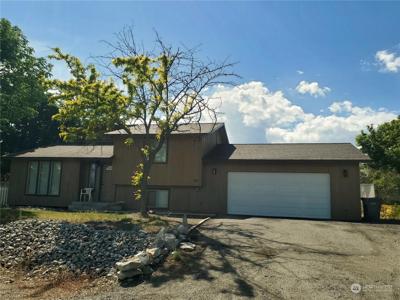 611 Hillcrest Circle