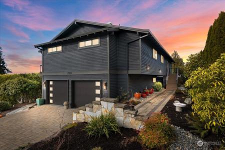 7119 165th SW