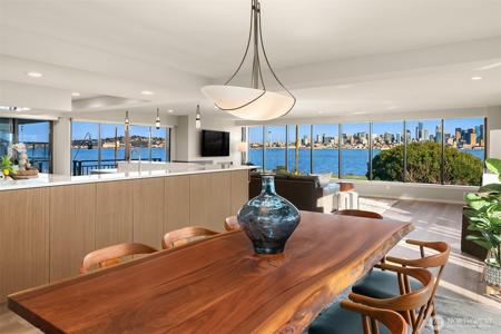 1111 Harbor SW