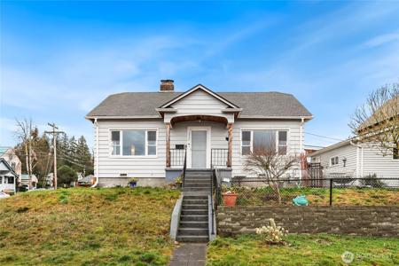 3528 Hoyt