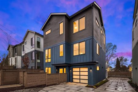 4412 1st NE