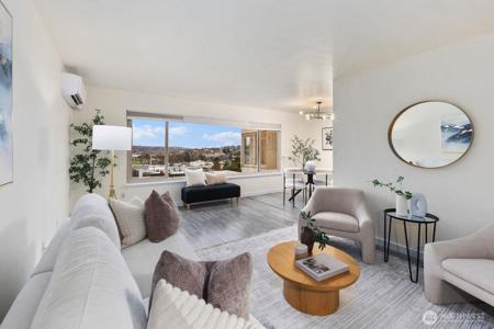 2703 Boylston E