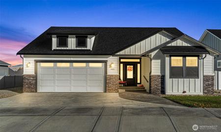 985 Spring Mountain
