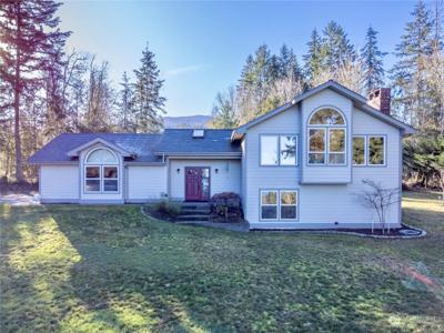 1032 Tamarack