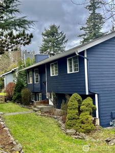 3809 McLeod
