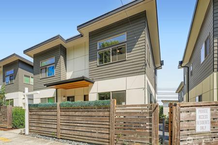 8718 42nd S