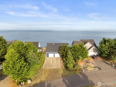 314 Harbor View SE