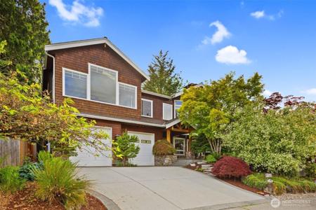 3109 181st NE