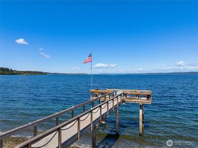 11027 Rolling Bay Walk NE