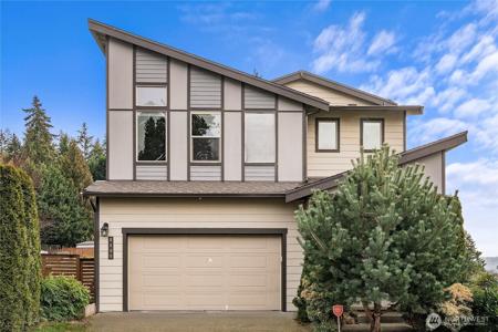 8484 31st E