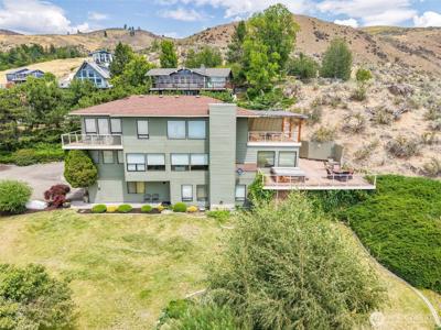 217 Pinnacle
