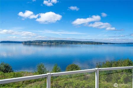 3638 Soundview W
