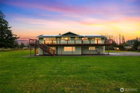 8360 Valley View
