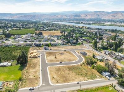146 33rd   (Lot 19) NW