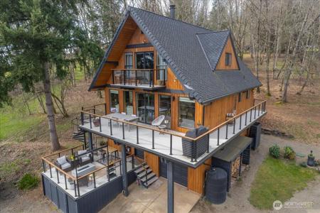 2211 Coyote Ridge