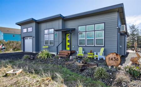 1436 Sand Pebble SW