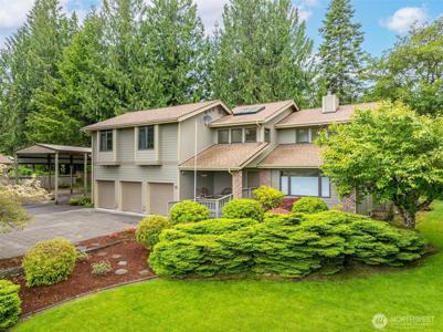 265 River Heights
