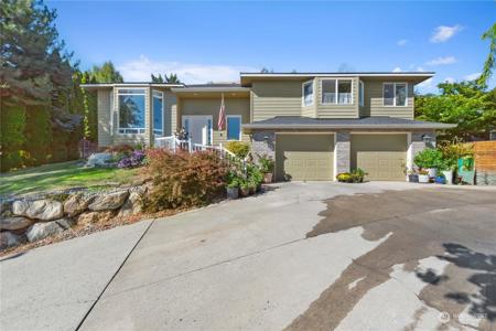 1918 Hideaway Pl