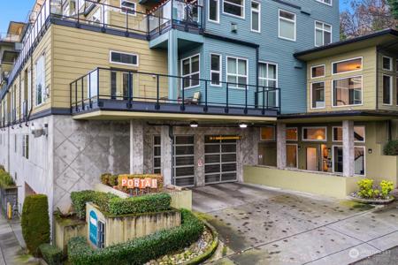 655 Crockett