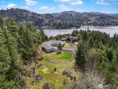 1940 Summit Lake Shore NW