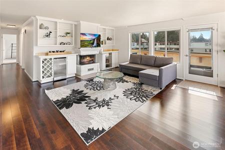 8516 196th SW