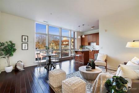 708 Market