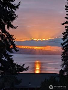 12079 Sunrise NE