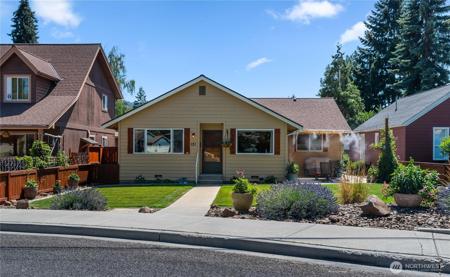 121 Benton
