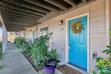 2764 McLoughlin
