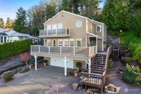 821 Leavenworth NE