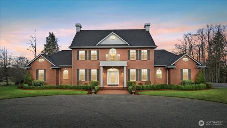 3832 252nd NE