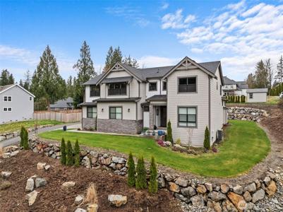 8219 213th SE