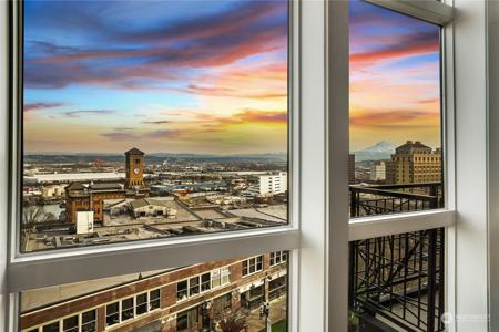 708 Market