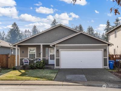 712 206th E