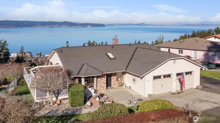 1019 Aqua Vista