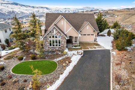 111 Mountain Brook