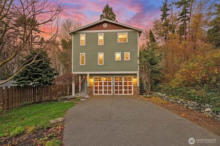 902 Madrona Beach