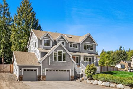 8215 213th SE