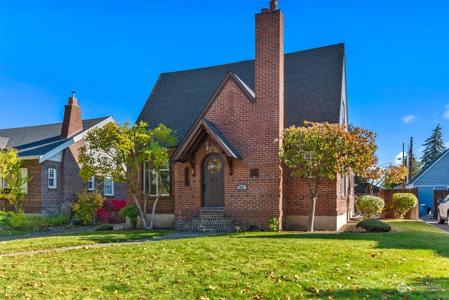 921 Highland