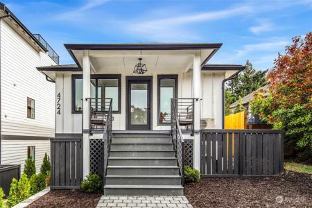 4724 37th SW