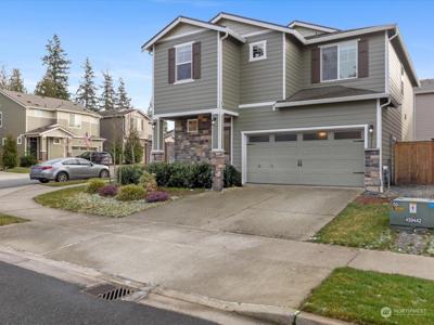 8442 58th NE