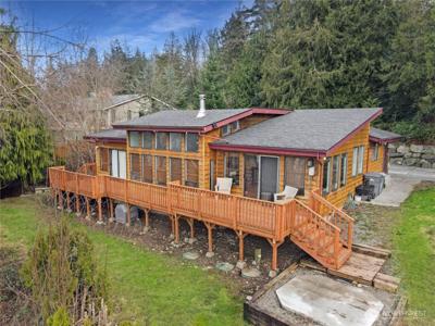 2324 Crosby