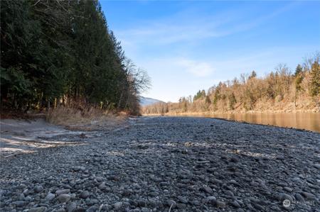 43625 Scenic River Court