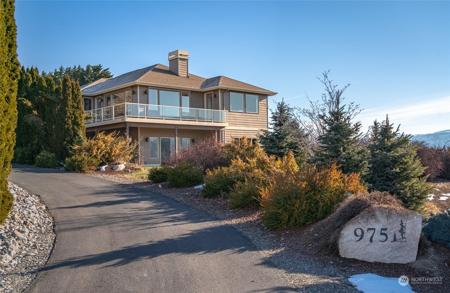 975 Briarwood